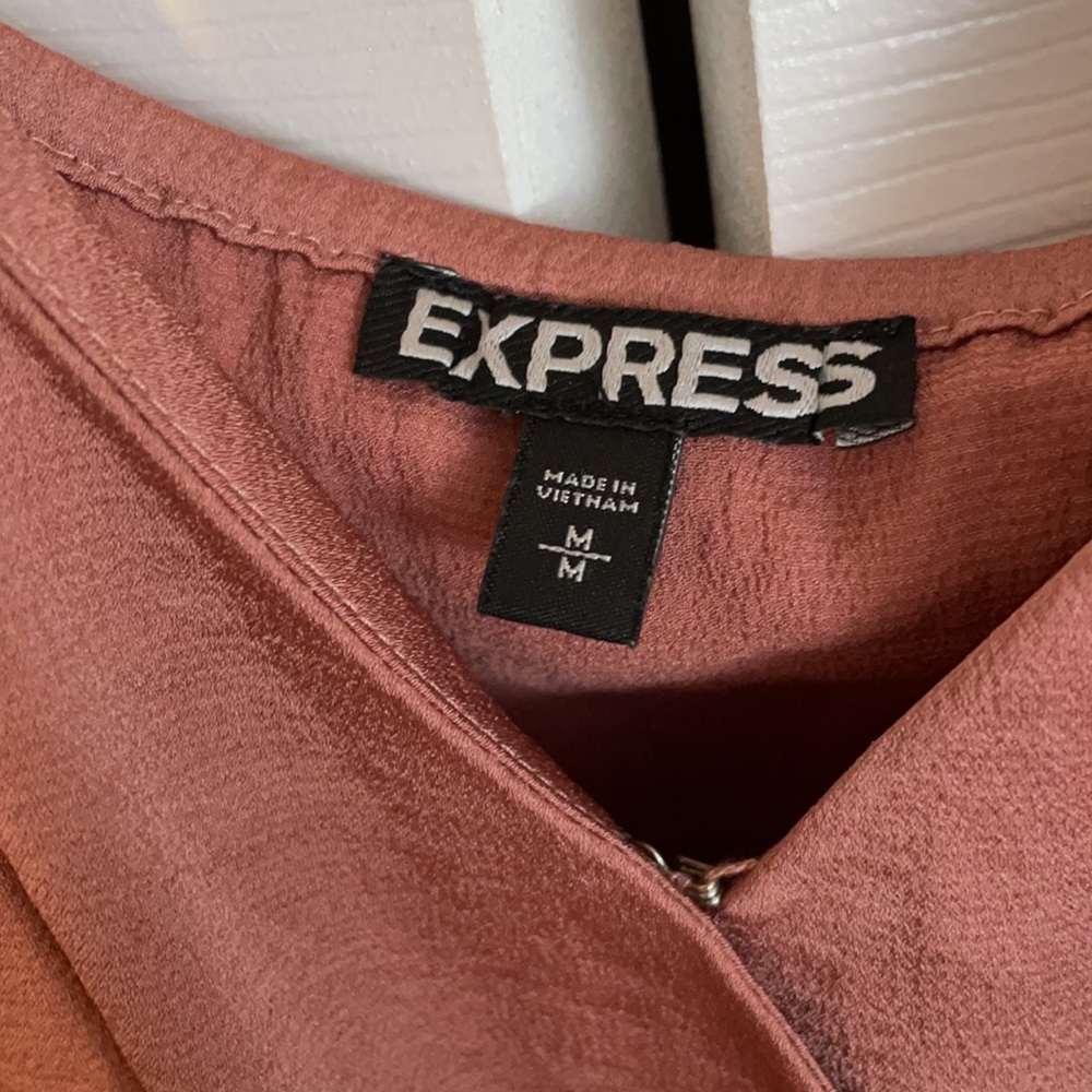 Beautiful Express Top - Picture 3 of 5
